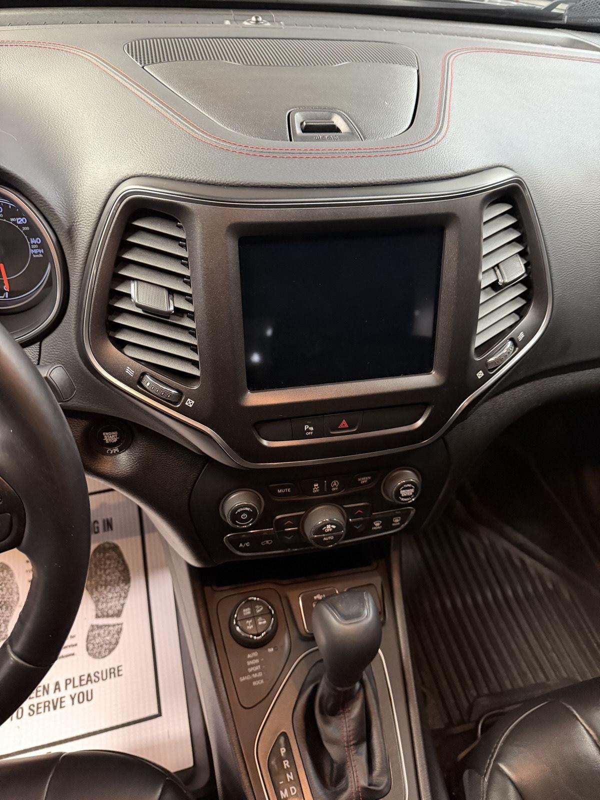 2020 Jeep Cherokee Trailhawk