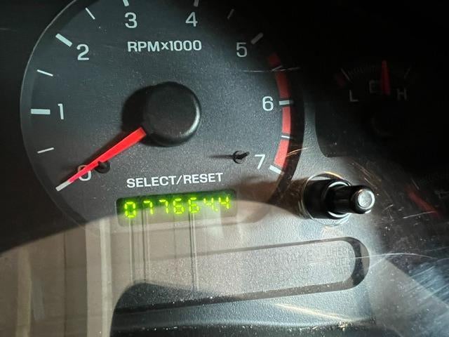 2004 Ford Mustang Deluxe