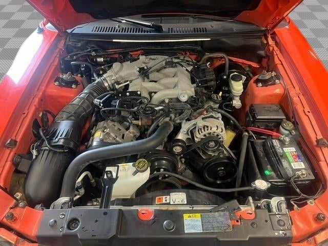 2004 Ford Mustang Deluxe