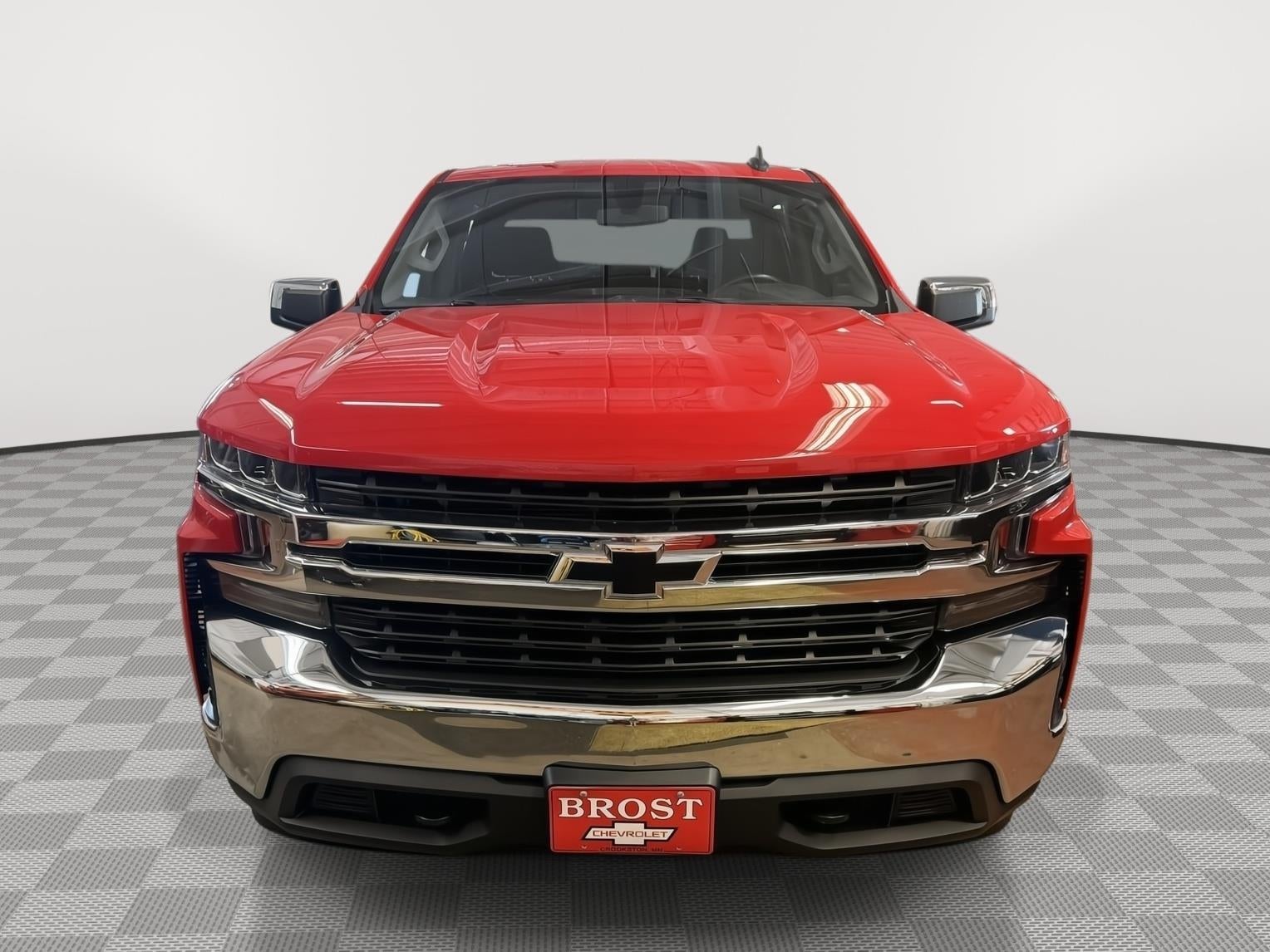 Used 2021 Chevrolet Silverado 1500 LT with VIN 1GCUYDET3MZ395104 for sale in Crookston, Minnesota