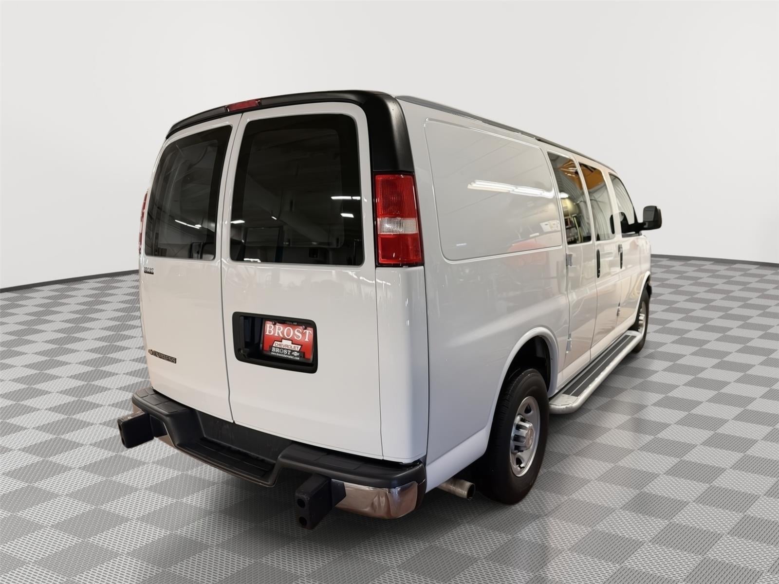 2024 Chevrolet Express Cargo 2500 WT