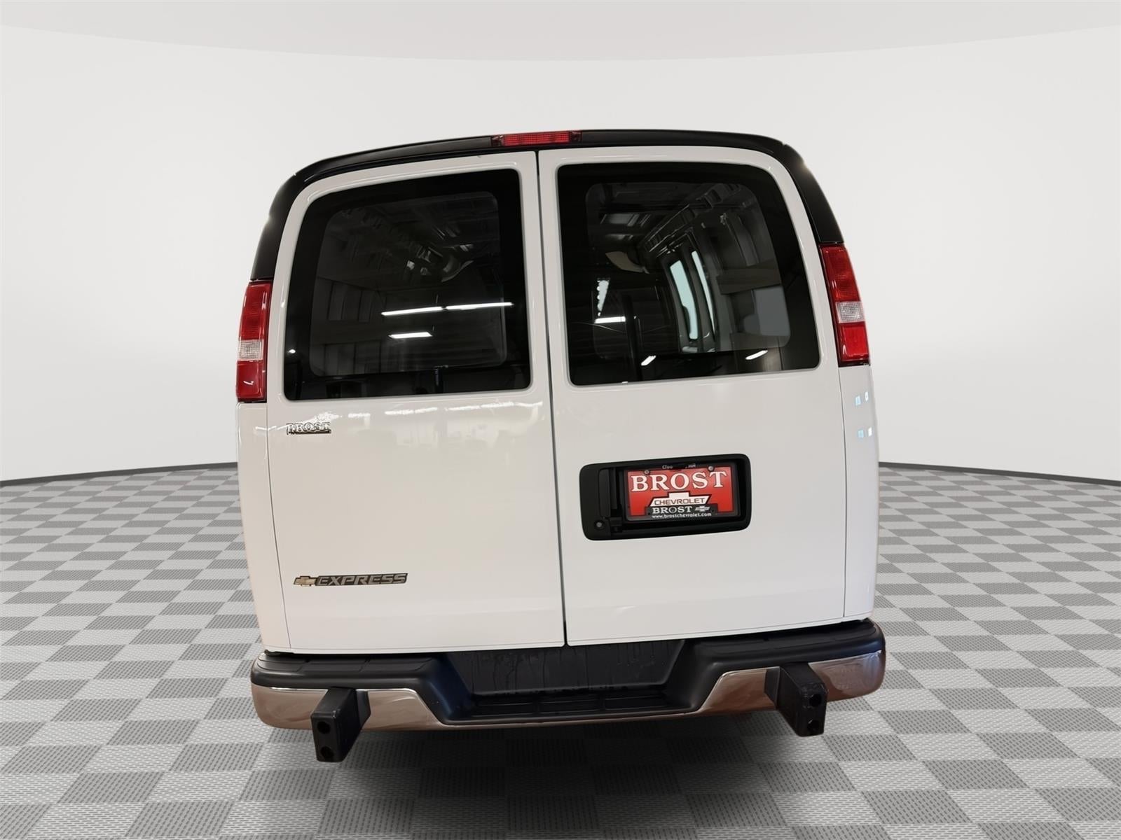 2024 Chevrolet Express Cargo 2500 WT