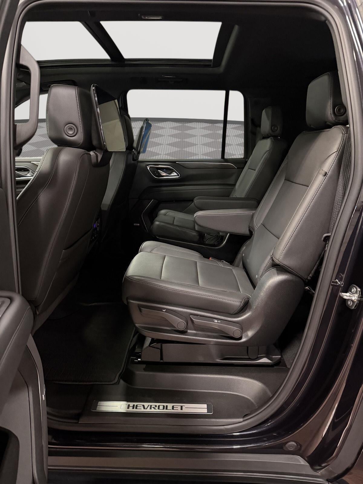 2024 Chevrolet Suburban LT