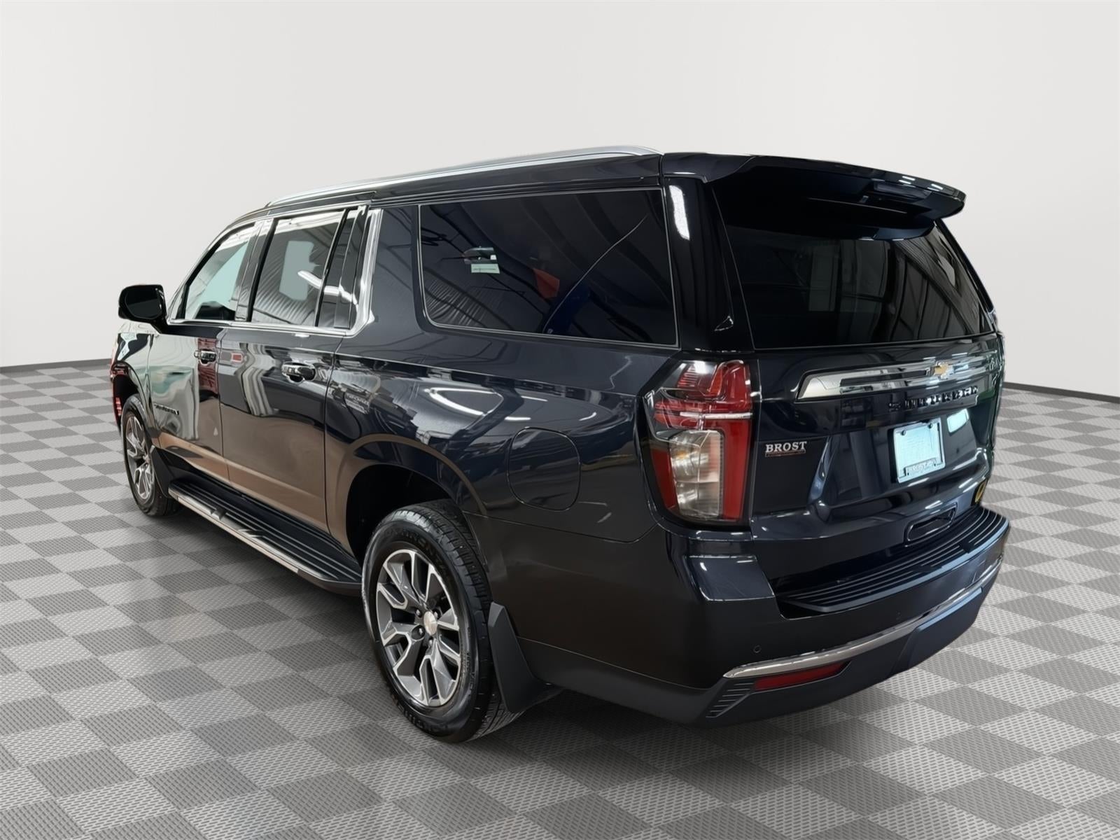 2024 Chevrolet Suburban LT