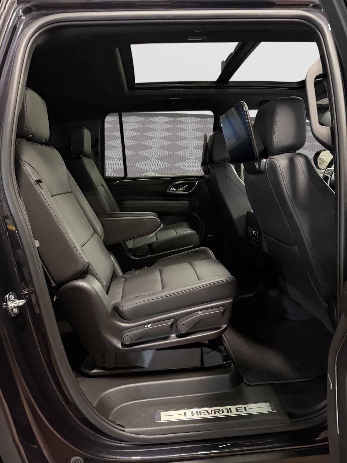 2024 Chevrolet Suburban LT