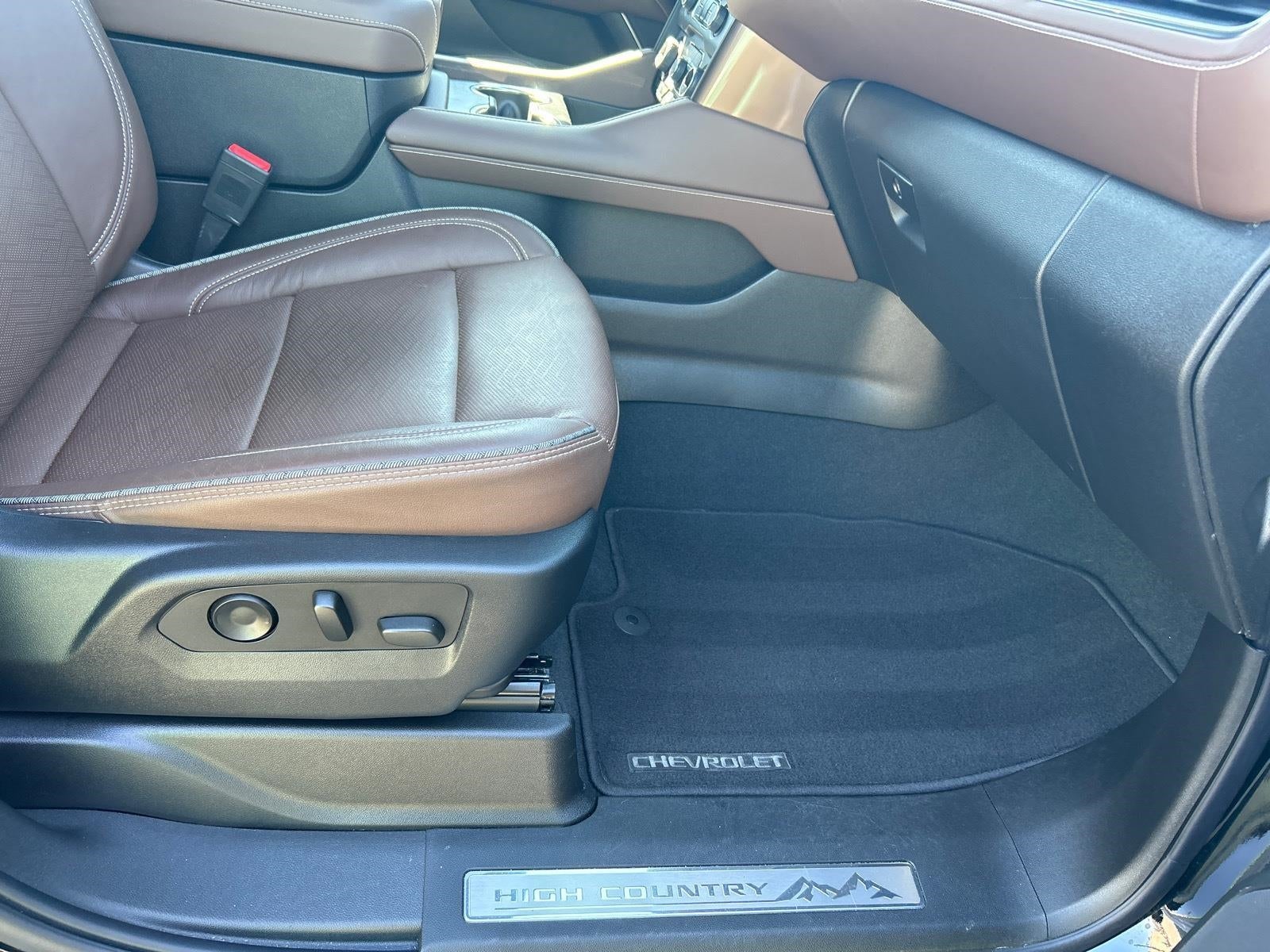 2022 Chevrolet Suburban High Country