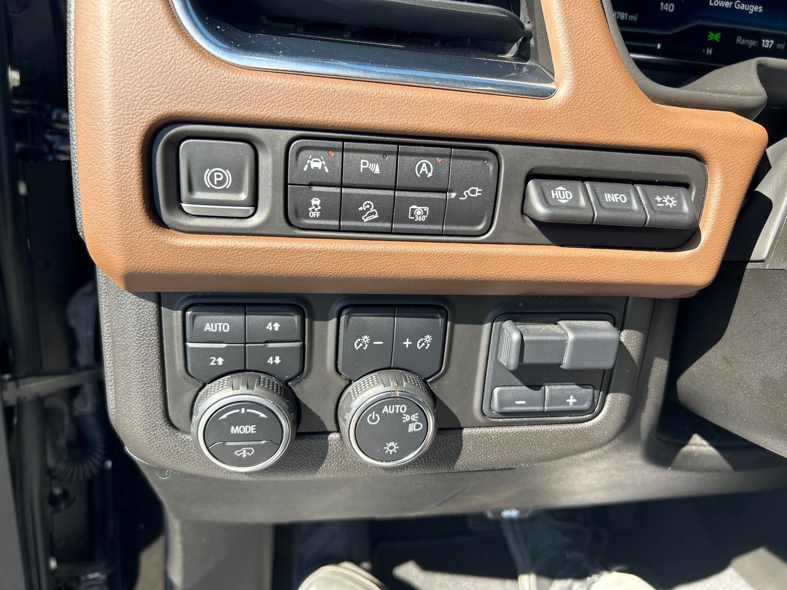 2022 Chevrolet Suburban High Country