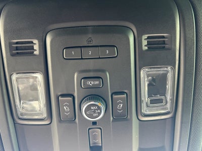 2022 Chevrolet Suburban High Country