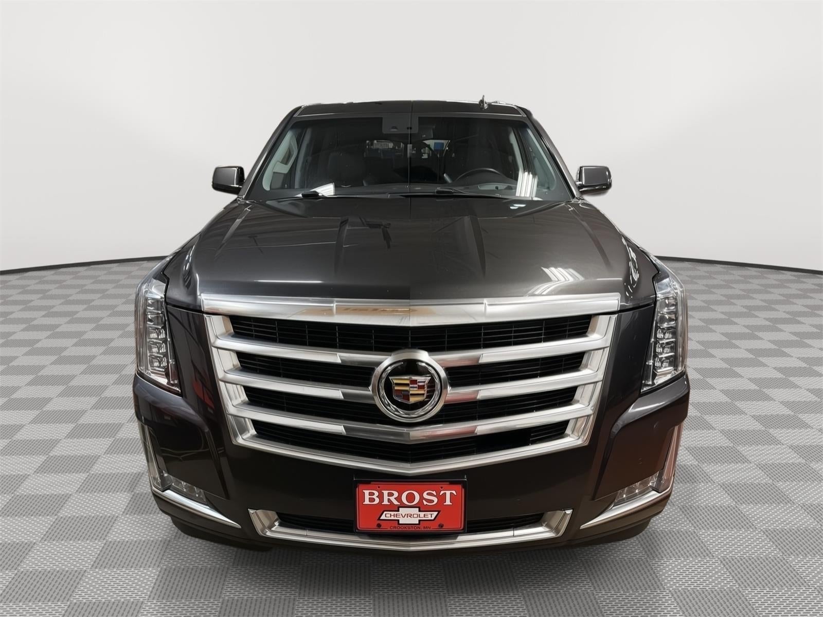 Used 2015 Cadillac Escalade ESV Luxury with VIN 1GYS4HKJ8FR176682 for sale in Crookston, Minnesota