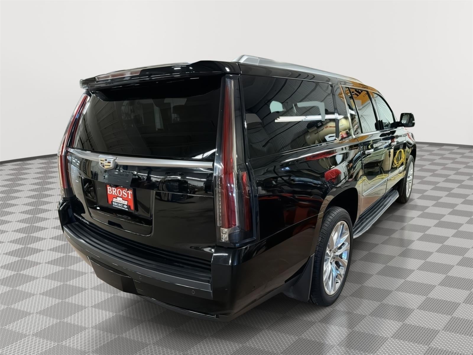 2020 Cadillac Escalade ESV Luxury