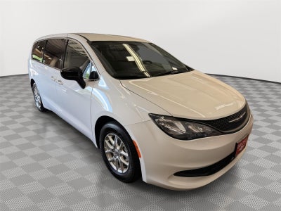 2024 Chrysler Voyager LX