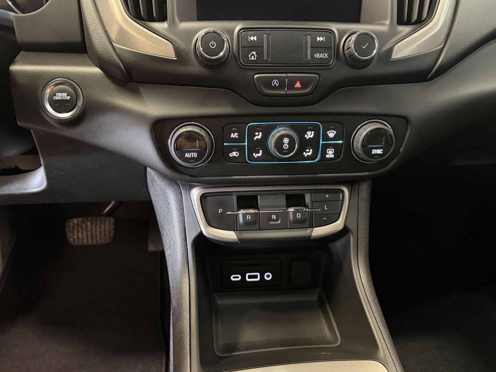 2023 GMC Terrain Denali