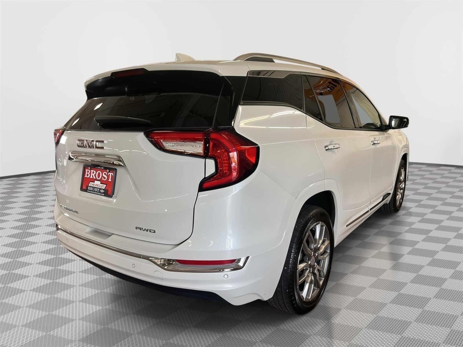 2023 GMC Terrain Denali