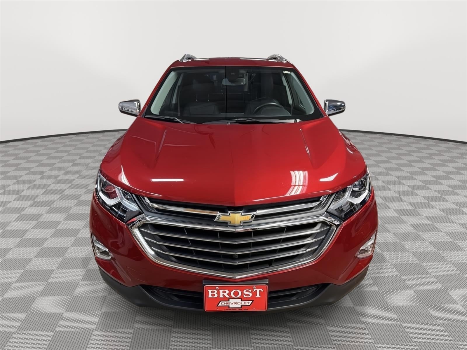 Used 2018 Chevrolet Equinox Premier with VIN 3GNAXVEV2JS531882 for sale in Crookston, Minnesota