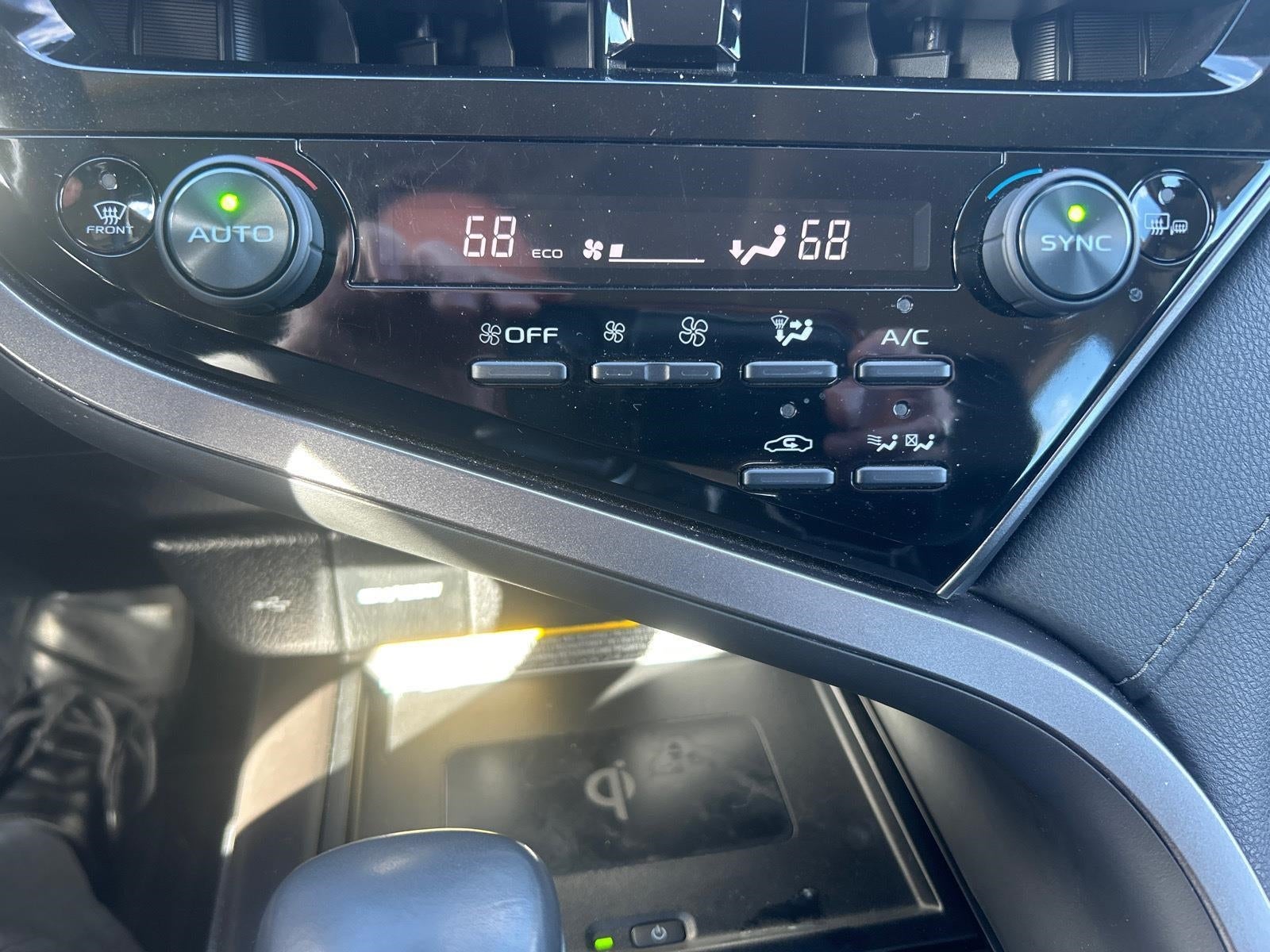 2021 Toyota Camry Hybrid XLE