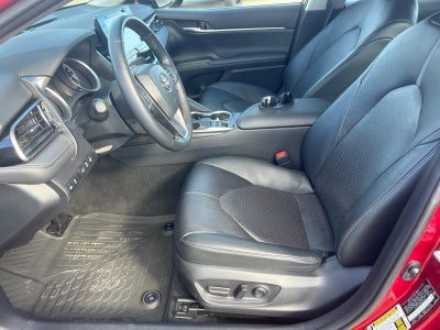 2021 Toyota Camry Hybrid XLE